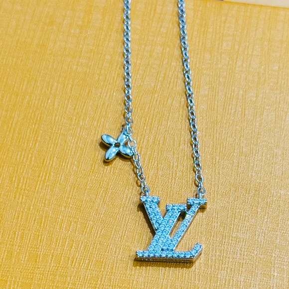 Stunning gift for that special girl Comes gift wrapped ready to gift! A wow gift - Picture 3 of 7